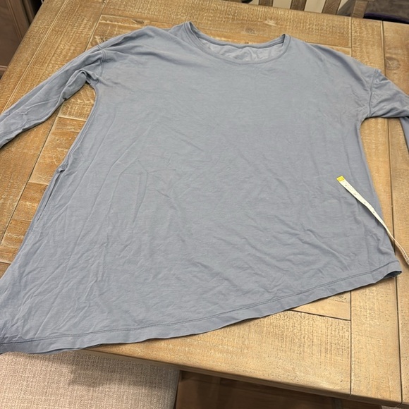 Lululemon To The Point Long Sleeve asymmetrical top - no size tag - Picture 12 of 12